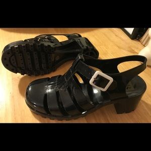 Black jelly sandals with heel, size 8.5.
